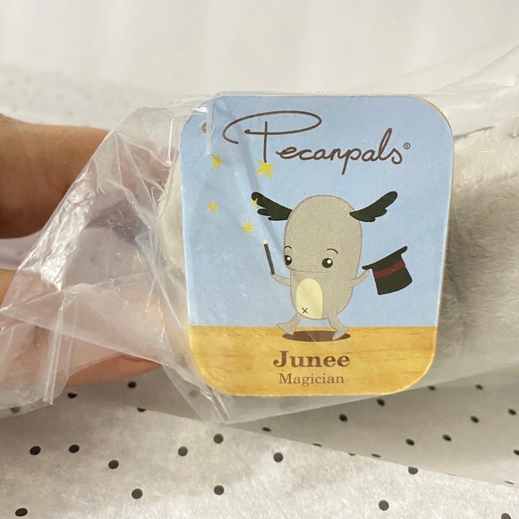 Pecanpals by Noferin Junee Magician 2009 Pecan Pals Plush Toy - Picture 5 of 8